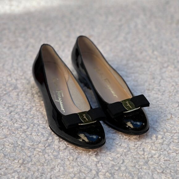 Salvatore Ferragamo VARA Black Patent Leather Bow Pumps –...